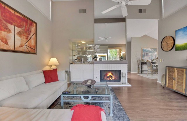 Beautiful Semi-Detached Townhouse in Cathedral City