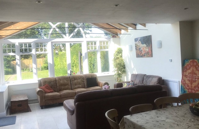 Beautiful spacious character home in heart of the New Forest with ChristmasTree