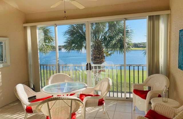 Beautiful Spring Run Condo with Golf - Available January to May 2026