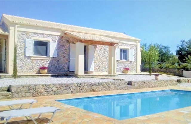 Beautiful Stone Villa with Private Pool: Secluded - Restful - Countryside Views