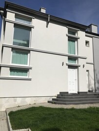 Beautiful Summer Vacation Home With 5 Bedrooms ~ Sleeps Up To 10