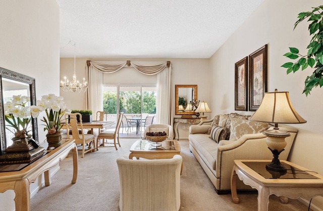 Beautiful Sun City Home! - Golf, Shopping, & Spring Training at Your Doorstep!