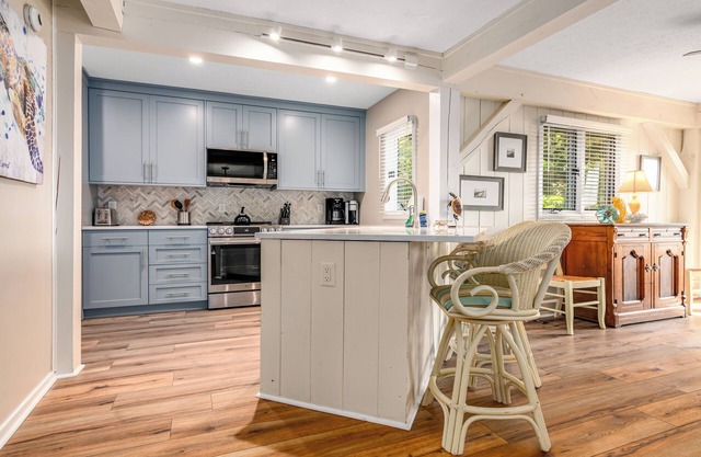Beautiful sunsets at this marsh view condo; enjoy the community pool close to all islands amenities