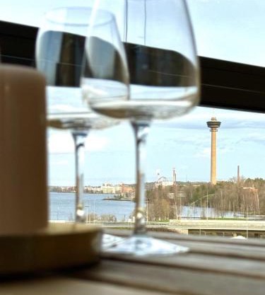 Beautiful two-room apt with lake Näsijärvi views