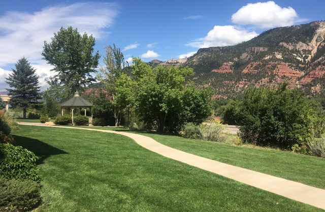Beautiful views, North Durango Condo
