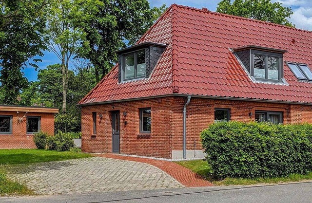 Beautiful villa for 4 people with WIFI, TV, terrace, pets allowed and parking