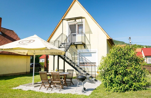 Beautiful villa for 4 people with WIFI, A/C, TV and balcony