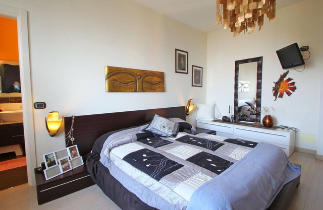 Beautiful villa for 5 people with WIFI, TV, balcony and panoramic view, close to Forte Dei Marmi