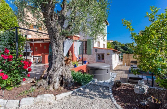 Beautiful villa in a peaceful location in Nice