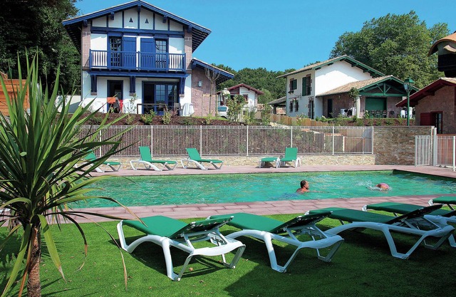 Beautiful villa in Basque style just 3 km. away from the sea