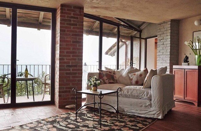 Beautifully renovated house in historic hamlet ★Sweeping view★
