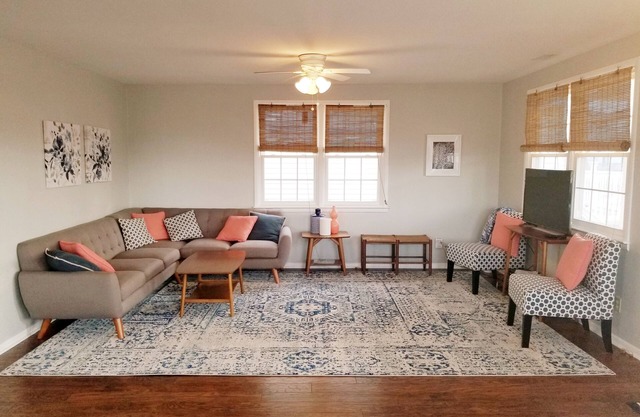 Beautifully renovated and updated beach block house - close to town!
