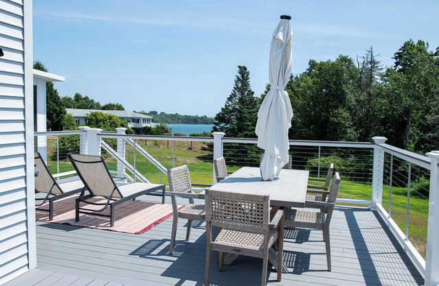 Beautifully renovated 4BR, 2BA pet friendly home with ocean views and access