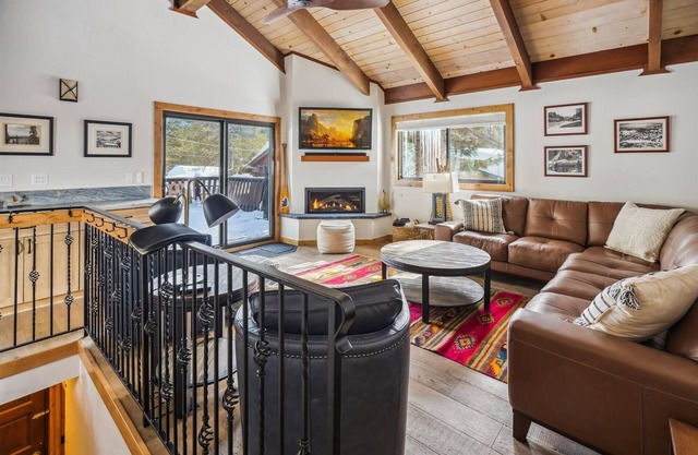 Beautifully Updated 3 Bedroom in Olympic Valley