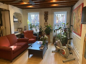 Bed Stuy Brownstone Beauty with Hot Tub, Grill, Sauna & Gym