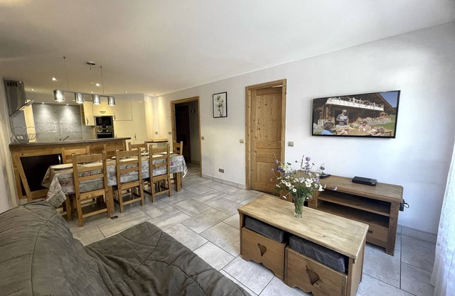 Bedière, apartment 3 - for 8 people 3* in the village