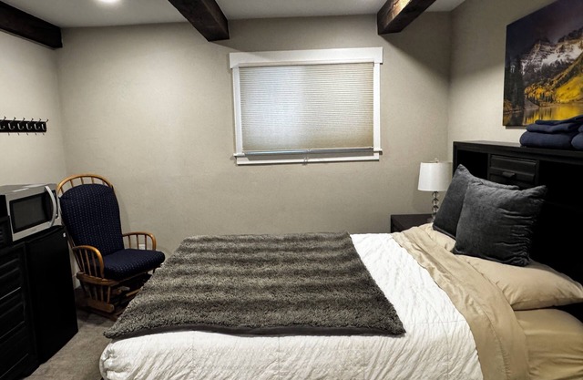 Bedroom and Bath in Frisco - Outdoor Playground Awaits !