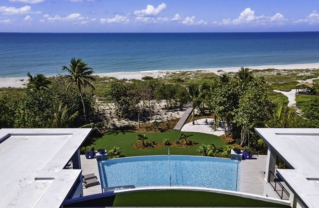 Bella Luna ~ Ultimate luxury awaits