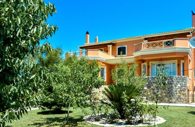 Bella's Home- 4Bedroom House near Corfu town (licence 0829Κ92000501701)
