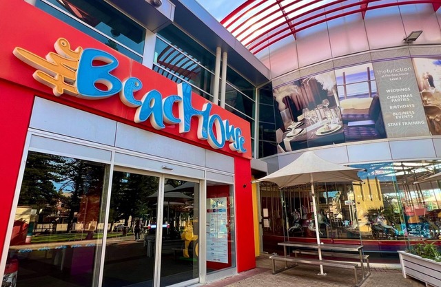Belle Escapes - Glenelg Seaside Family Stay