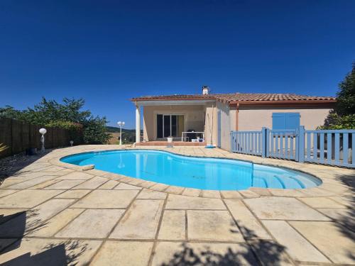Belle villa Réalville - 6 personnes - Piscine et parking privés - Véranda climatisée - Terrasse - 3 chambres doubles