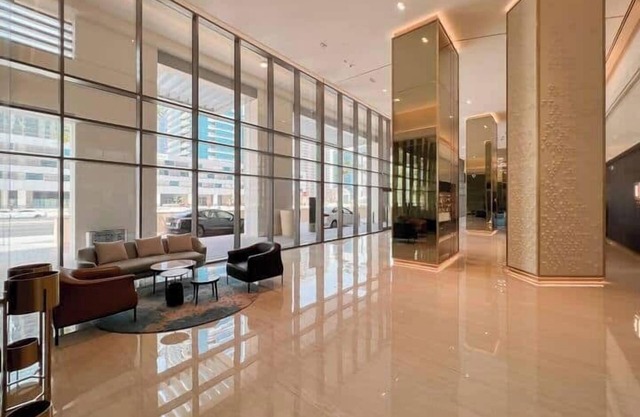 Bellevue Walk to Burj & Dubai Mall