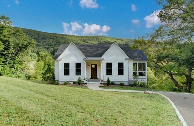 Bellview Cottage - MOUNTAIN HOUSE VACATION RENTAL