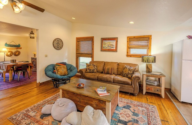 Bellvue Hideaway: Adventure & Calm Near Fort Collins!