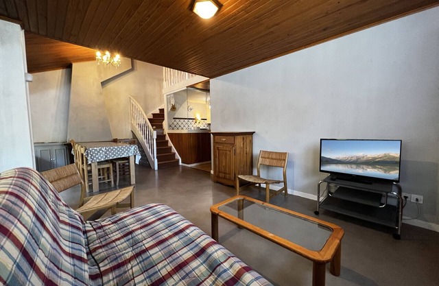 Belmont, apartment 26 - for 8 people in the village