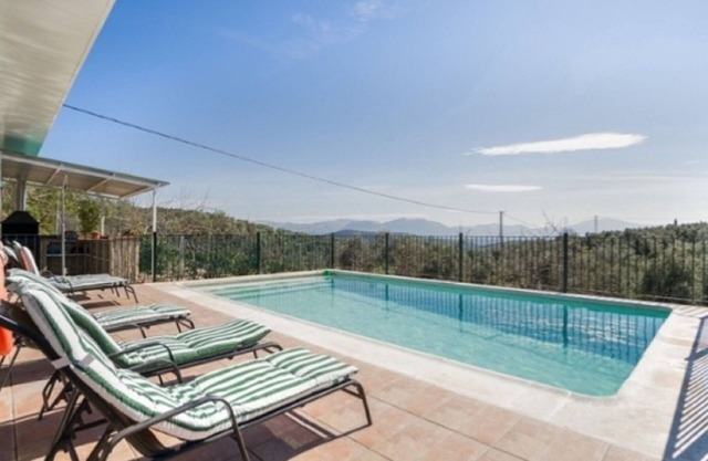 Belvilla by OYO Cortijo Rural Puerto Nuevo
