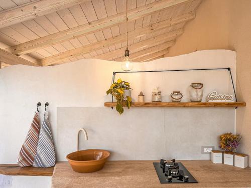 Bentosu, bungalow with pool