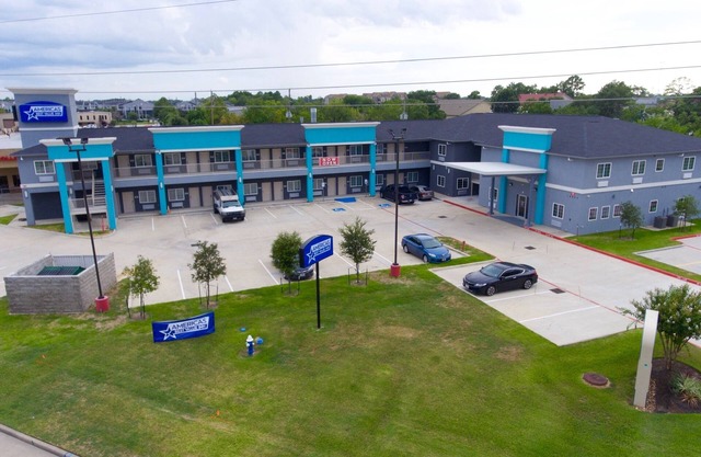 Best Apartments in Houston Willowbrook