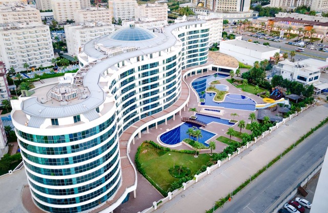 Best Residence in Antalya with SPA, GYM, Indoor&Outdoor Pools and next to Beach