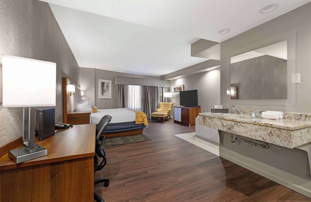 Best Western on the Avenue
