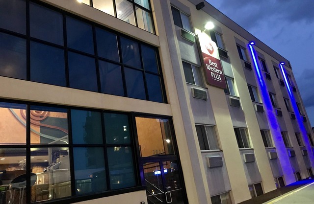 Best Western Plus Brooklyn Bay Hotel