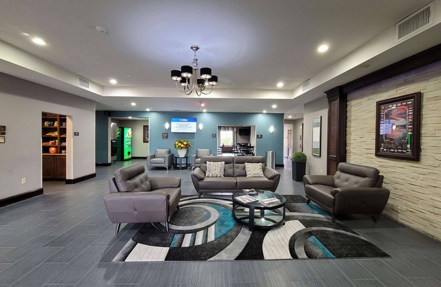 Best Western Plus Kenedy Inn