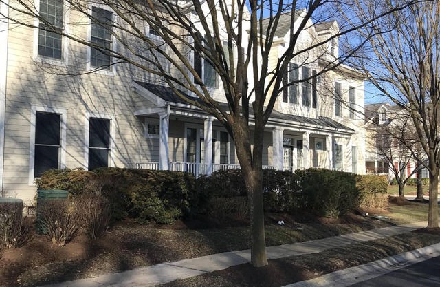 Bethany Beach Area, Golf, year round pool, hot tub, sauna, gym. Weekly discount