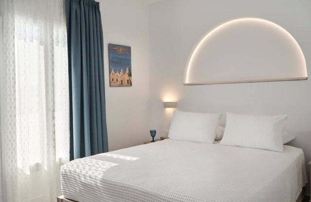BH098 - C - Room Mykonos