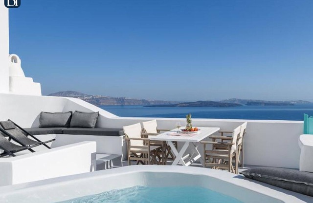 BH572 - C - House Santorini