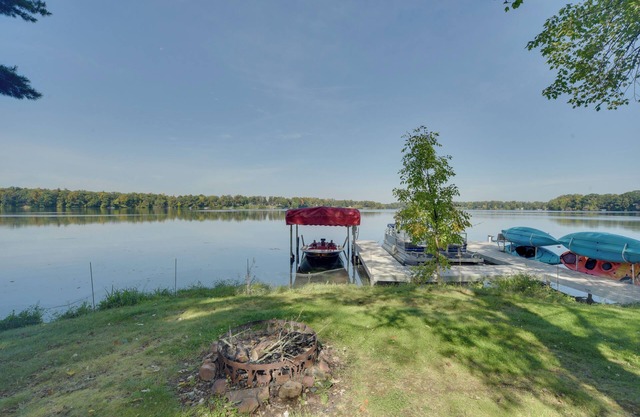 'Big Fish Bay Hideaway' - Rice Lake Home w/Dock!