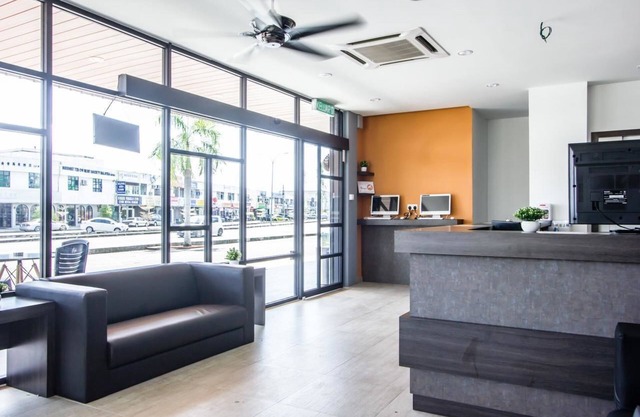 Big Orange Hotel Jitra