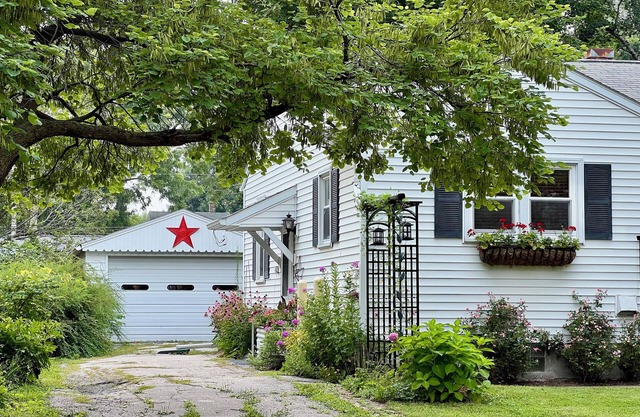 Big Star Bungalow