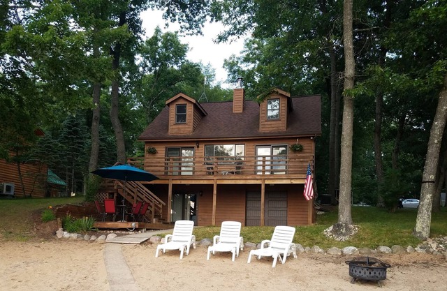 Big Star Lake beach front home