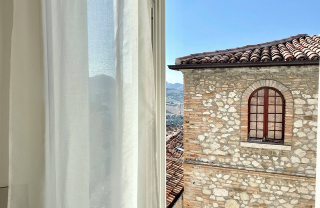 Bilocale con vista castello – Dimora dell’Ulivo