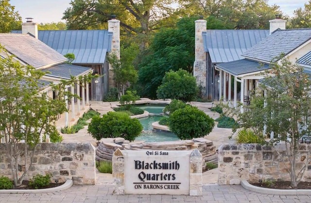 Blacksmith Quarters on Barons Creek