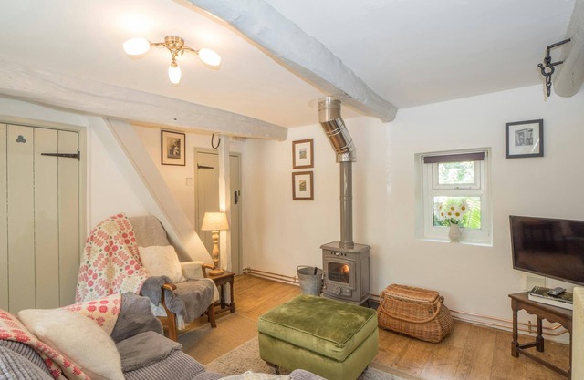 Blaenfforest Rose Cottage, Newcastle Emlyn