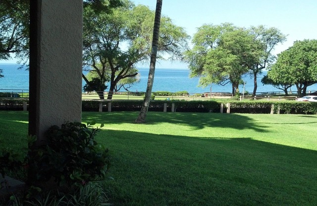 Bldg 10, Grd Floor, Ocean View, Large Lanai. Christmas 25 Week Available!