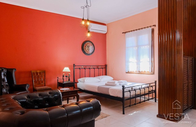 Blooming Yard Studio Apartment, Vesta Philoxenia