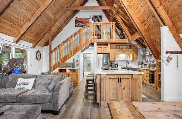 Blue Lake Springs A-Frame Of Mind Cabin in Arnold