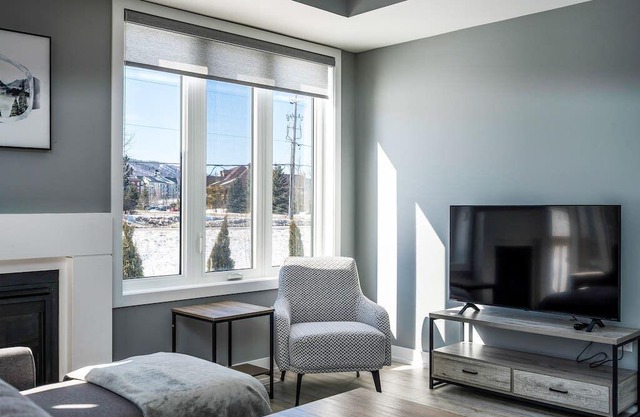 Blue Mountain Village Townhome 3 Bedroom w Shuttle